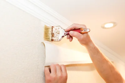Pose de papier peint à la Férée — revêtements muraux et toiles de verre